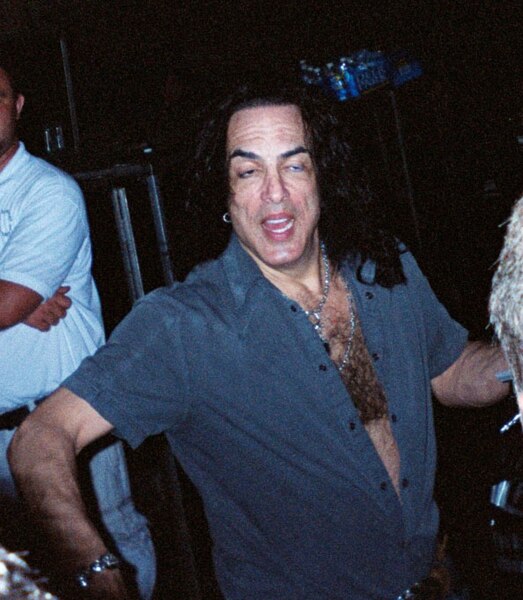 http://upload.wikimedia.org/wikipedia/commons/thumb/c/ce/Paul_Stanley_looking_sober.jpg/523px-Paul_Stanley_looking_sober.jpg