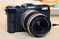 Беззеркальный фотоаппарат «Pentax Q» с матрицей 1/2,3 дюйма