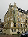 Mietshaus in geschlossener Bebauung