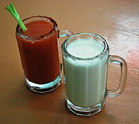 Pulque à la tomate et à l'ananas.