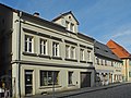 Vorstädtisches Wohnhaus in halboffener Bebauung