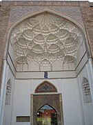 سردر اصلی مسجد صاحب‌الامر