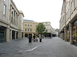 Southgate Place, Bath, de east.jpg