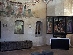 Chapel with indulgences coffer and retable