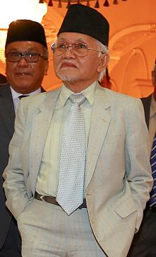 Abdul Taib Mahmud during an official visit by UNIMAS Sarawak.jpg