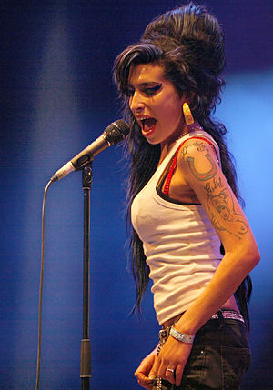 English: Amy Winehouse at the Eurockéennes of 2007