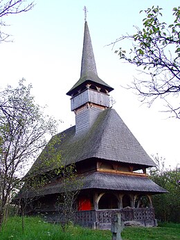 Biserica de lemn din Mănăstirea Bârsana.jpg