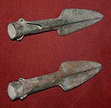 Shang dynasty bronze spearheads Bronze spearheads, Shang Dynasty.JPG