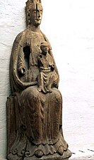 Madonna från 1200-talet, nu på Västergötlands museum.