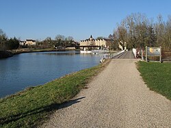 Skyline of Châlette-sur-Loing