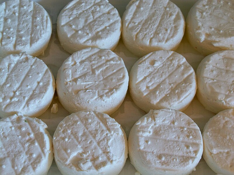 File:Chèvre frais.jpg