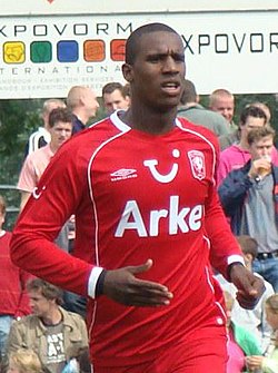 Douglas Franco Teixeira of FC Twente
