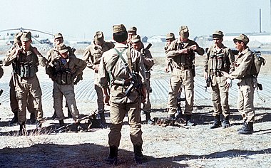 http://upload.wikimedia.org/wikipedia/commons/thumb/c/cf/Evstafiev-spetsnaz-prepare-for-mission.jpg/380px-Evstafiev-spetsnaz-prepare-for-mission.jpg