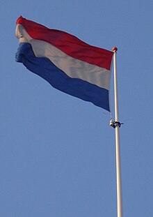 220px-Flag_of_the_Netherlands.JPG