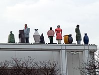 Blick von der Beckergrube auf Die Fremden auf der Musik- und Kongresshalle