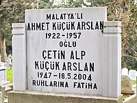 Çetin Alp'in Feriköy Kabristanı'nda bulunan mezarı, İstanbul