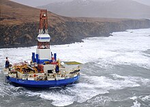 The conical drilling unit Kulluk, 2013 Kulluk-aground-sitkalidak.jpg