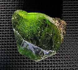 Olivine (peridot).jpg