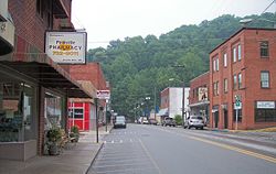 Main Street(West Virginia Route 97) in Pineville in 2007