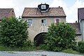 Herrenhaus, Torhaus und Reste der Einfriedung sowie Gutspark des ehemaligen Rittergutes