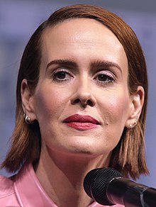 Sarah_Paulson_%2842754338105%29_%28cropped%29.jpg