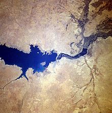 Спутниковое фото озера и плотины