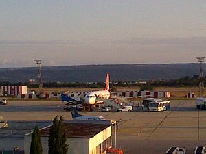 English: Varna Airport Deutsch: Varna Airport ...