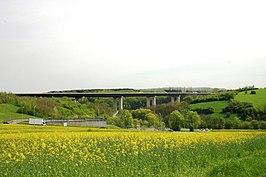 Het Sernigerbaach-viaduct met op de voorgrond de CR141b