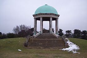 Drinkejo Beacon Hill Monument.JPG