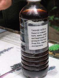 200px Bottle of tannic acid