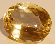 Quartz de citrine taillée (forme naturelle) Minas Gerais, Brésil.