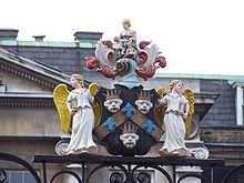Guy's coat of arms, displayed above the entrance to Guy's Campus Guy's hospital crest.jpg