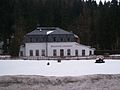 Wasserwerk mit Turbine, Graben, Maschinenhaus und Hebewerk