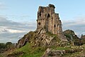 10. A Mow Cop Castle, a Cheshire-Staffordshire határán fekvő, 18. századi, romos kastélyra emlékeztető építmény (Anglia) (javítás)/(csere)