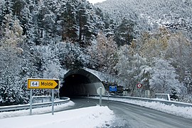 Fylkesväg 64 vid Nebbetunneln i Åndalsnes.