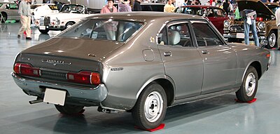 400px-Nissan_Violet_710_rear.jpg