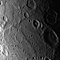 Kráter Sullivan na Merkúri. Záber bol vytvorený sondou MESSENGER počas jej prvého preletu okolo Merkúra. Oblasť na snímke je blízko terminátoru, rozhrania dňa a noci na povrchu planéty.