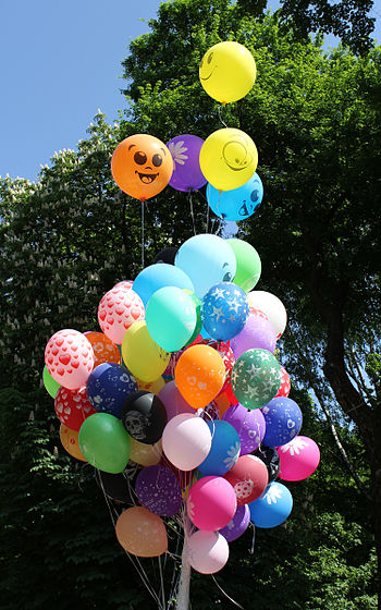English: Toy balloons Русский: Воздушные шарики