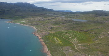 Granjas de Qassiarsuk a orillas del Tunulliarfik Fjord