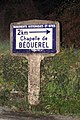 : Panneau Michelin (ancienne signalisation pour monument historique).