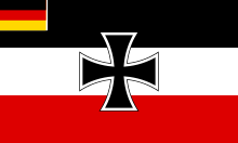 Reichskriegsflagge during the Weimar period War Ensign of Germany (1921-1933).svg