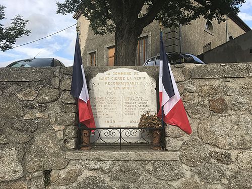 Le monument aux morts de Saint-Cierge-la-Serre.