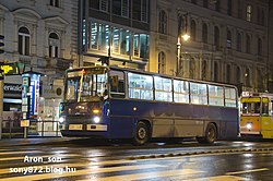 931-es busz az Astoriánál