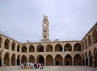 Il Khan al-Umdan il più grande e meglio conservato caravanserraglio in Israele.