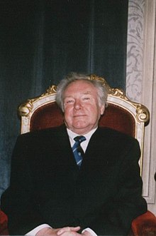 Alan-ŭatsooskolar.jpg