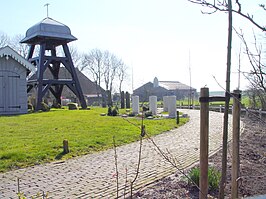 De Klokkenstoel en zicht op bewoning van Scharl