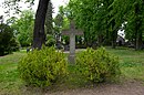 Grabstätten Prof. Dr. Reinhold Bohnstedt (Botaniker), Dr. J. W. Vetter (Luckauer Stadtchronist), F. Wehrmann (Kunstmaler), Johann Kutzscher (1712–1779), auf dem Neuen Friedhof