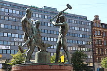 Three Smiths Statue things to do in Espoo