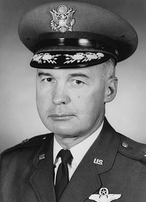 Генерал-лейтенант Джордж Х. Макки