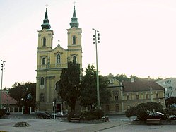 Mindszent tér a templommal